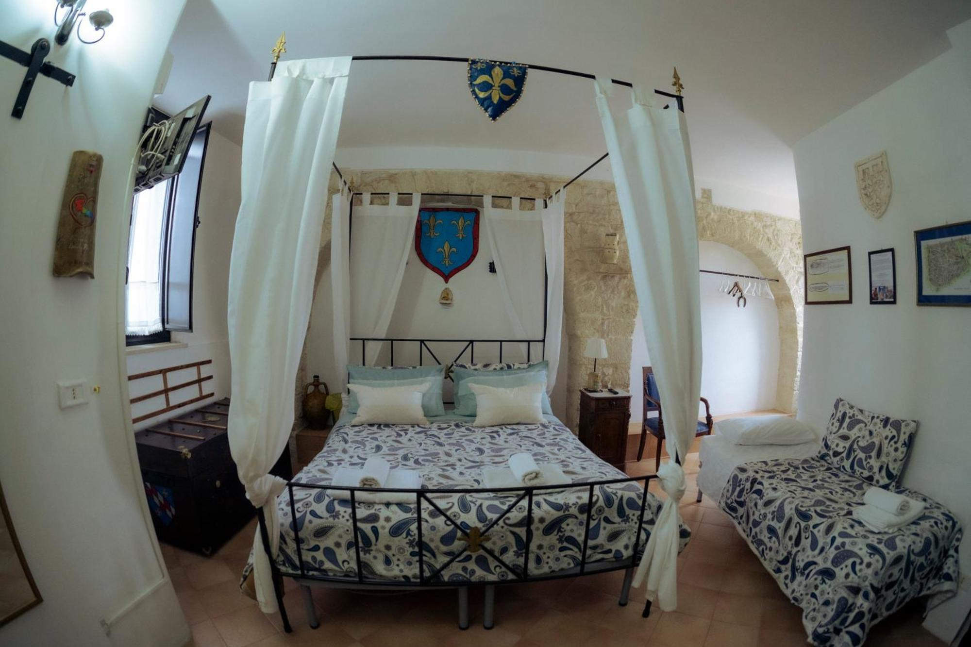 ビトント La Torre Storica Bed & Breakfast エクステリア 写真